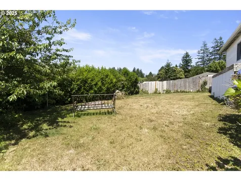 2745 34th Street Coos Bay OR 97420