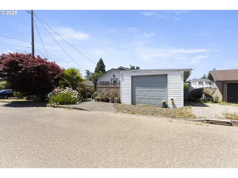 2745 34th Street Coos Bay OR 97420