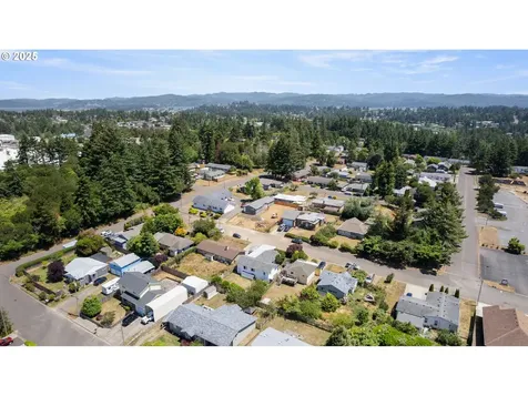 2745 34th Street Coos Bay OR 97420