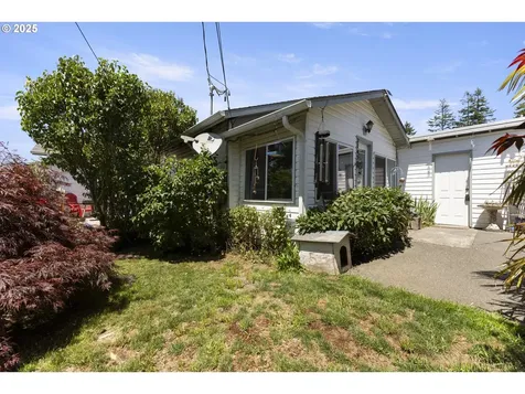 2745 34th Street Coos Bay OR 97420