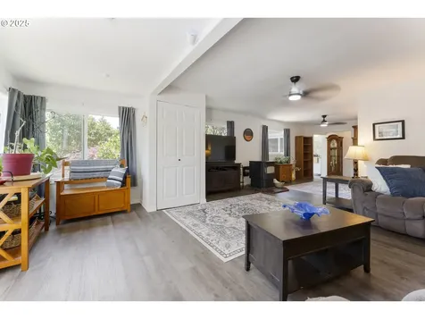 2745 34th Street Coos Bay OR 97420