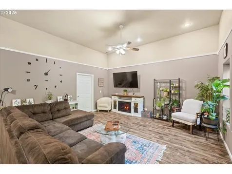 1604 Tara Court Kelso WA 98626