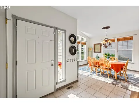 1604 Tara Court Kelso WA 98626