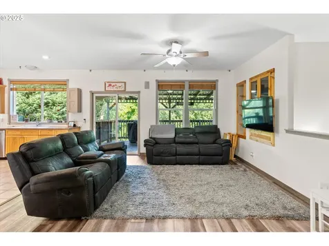 1604 Tara Court Kelso WA 98626