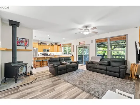 1604 Tara Court Kelso WA 98626