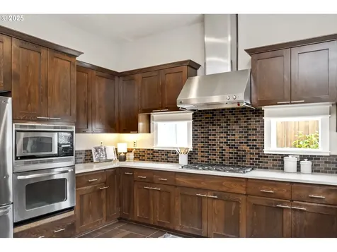6706 SW 36th Avenue Portland OR 97219