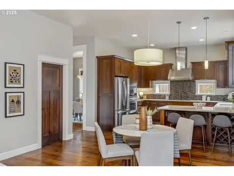 6706 SW 36th Avenue Portland OR 97219