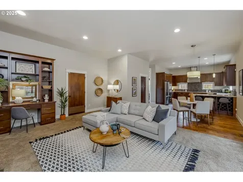 6706 SW 36th Avenue Portland OR 97219