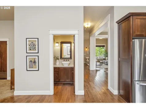 6706 SW 36th Avenue Portland OR 97219