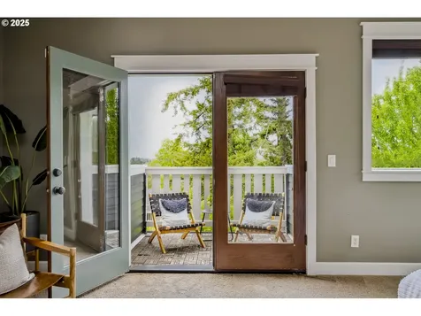 6706 SW 36th Avenue Portland OR 97219
