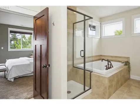 6706 SW 36th Avenue Portland OR 97219