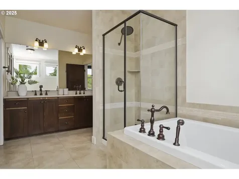6706 SW 36th Avenue Portland OR 97219