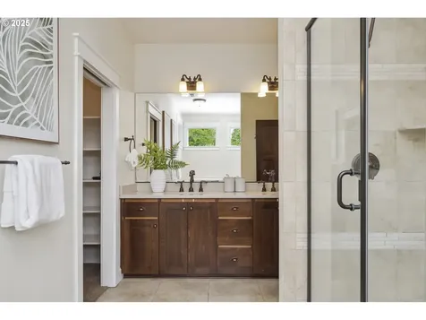 6706 SW 36th Avenue Portland OR 97219