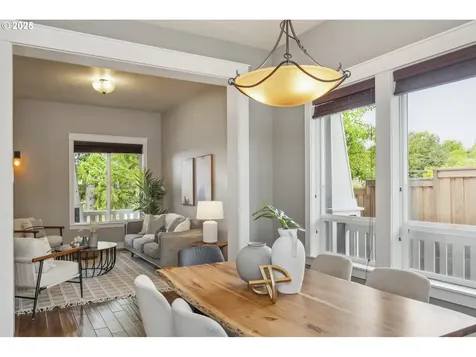 6706 SW 36th Avenue Portland OR 97219