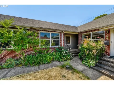 6504 N Commercial Avenue Portland OR 97217