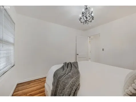 6504 N Commercial Avenue Portland OR 97217
