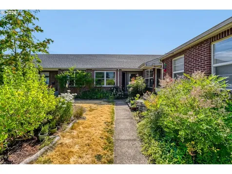 6504 N Commercial Avenue Portland OR 97217