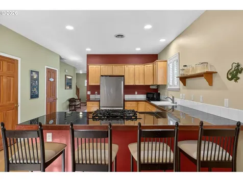 2448 SE Yamhill Street Portland OR 97214