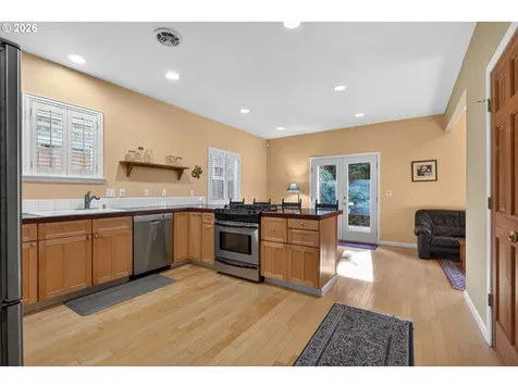 2448 SE Yamhill Street Portland OR 97214