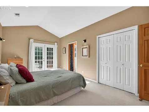 2448 SE Yamhill Street Portland OR 97214