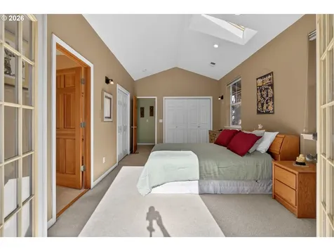 2448 SE Yamhill Street Portland OR 97214