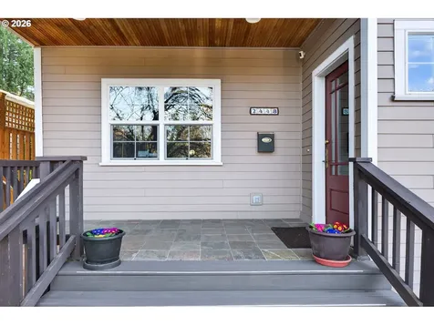2448 SE Yamhill Street Portland OR 97214