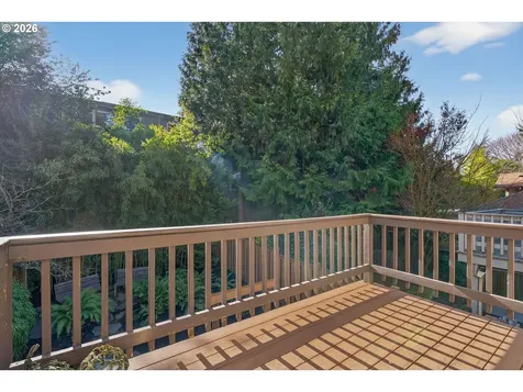 2448 SE Yamhill Street Portland OR 97214