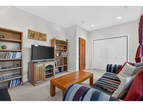 2448 SE Yamhill Street Portland OR 97214