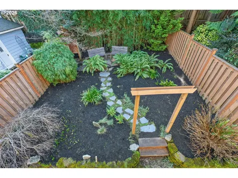2448 SE Yamhill Street Portland OR 97214