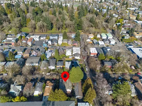 2448 SE Yamhill Street Portland OR 97214