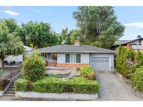 1524 E 9th Street The Dalles OR 97058