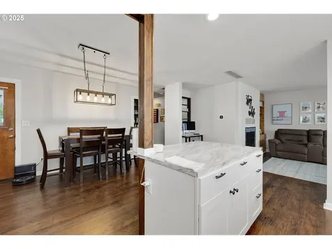 1524 E 9th Street The Dalles OR 97058