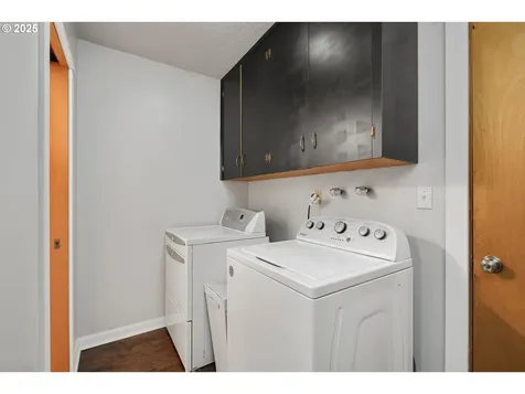 1524 E 9th Street The Dalles OR 97058