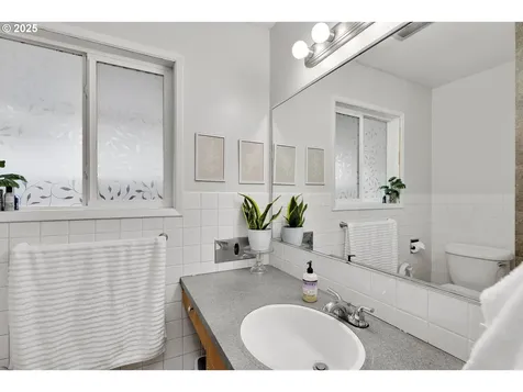 1524 E 9th Street The Dalles OR 97058
