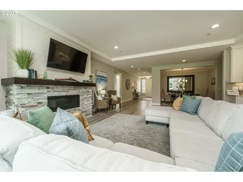 16121 S Amacher Lane Oregon City OR 97045