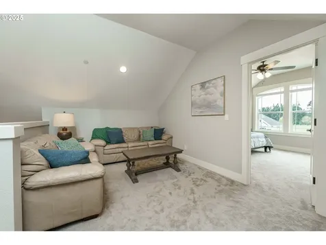 16121 S Amacher Lane Oregon City OR 97045