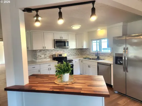 507 N 19th Avenue Cornelius OR 97113