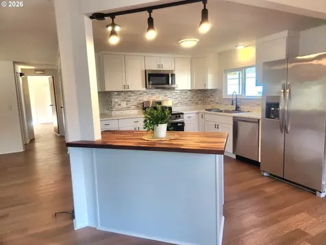 507 N 19th Avenue Cornelius OR 97113