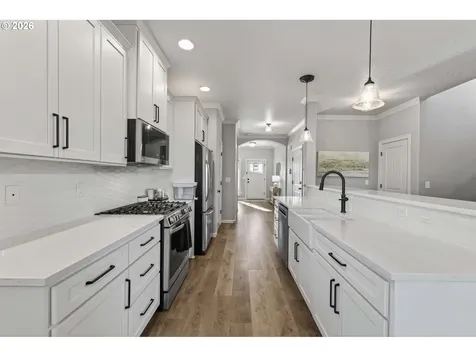 12639 Tradewind Street Oregon City OR 97045