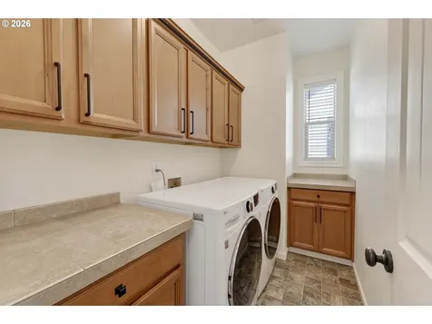 12639 Tradewind Street Oregon City OR 97045