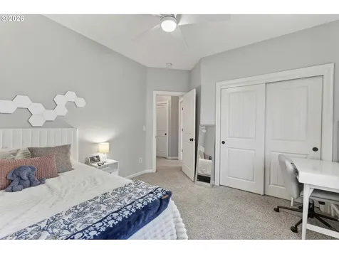 12639 Tradewind Street Oregon City OR 97045