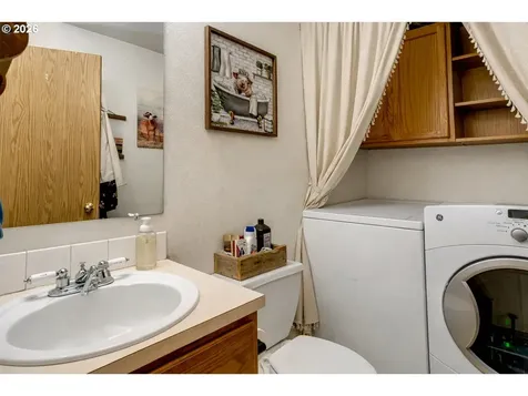 18309 Portland Avenue Gladstone OR 97027