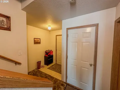 18309 Portland Avenue Gladstone OR 97027