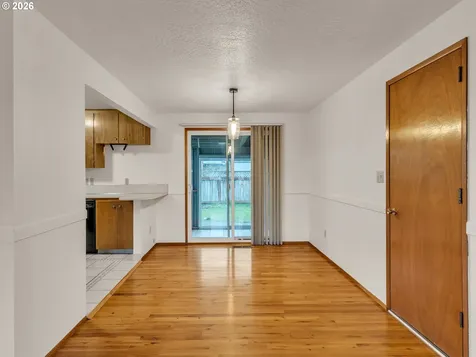 1749 Thompson Road Woodburn OR 97071