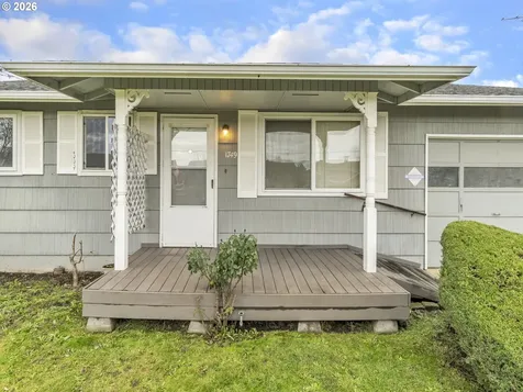 1749 Thompson Road Woodburn OR 97071