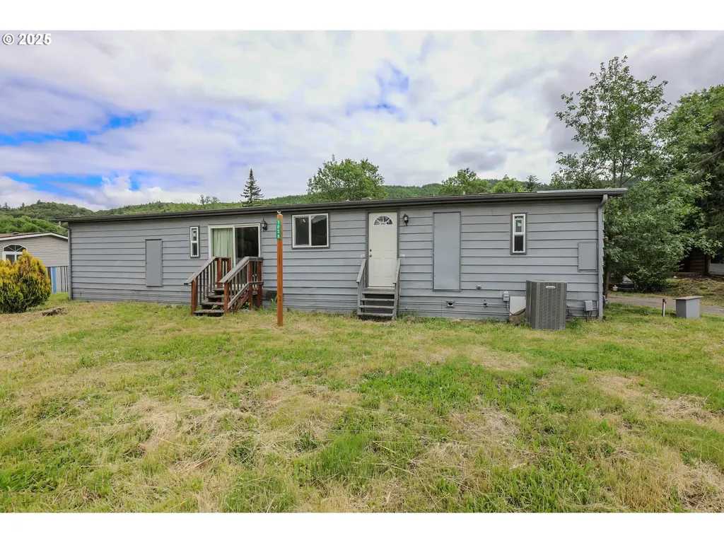 1028 Cornutt Street Myrtle Creek OR 97457