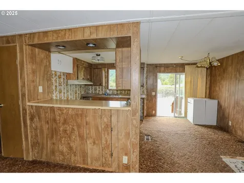 1028 Cornutt Street Myrtle Creek OR 97457