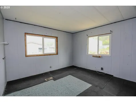 1028 Cornutt Street Myrtle Creek OR 97457