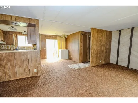 1028 Cornutt Street Myrtle Creek OR 97457