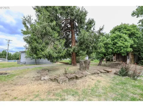 1028 Cornutt Street Myrtle Creek OR 97457